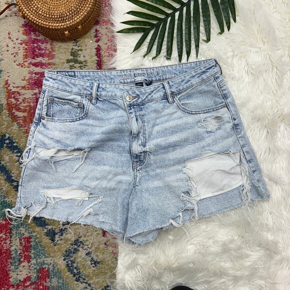 AE American Eagle Distressed Raw Edge Cut Off Mom Short Jean Shorts Plus Size 18 - Picture 1 of 5